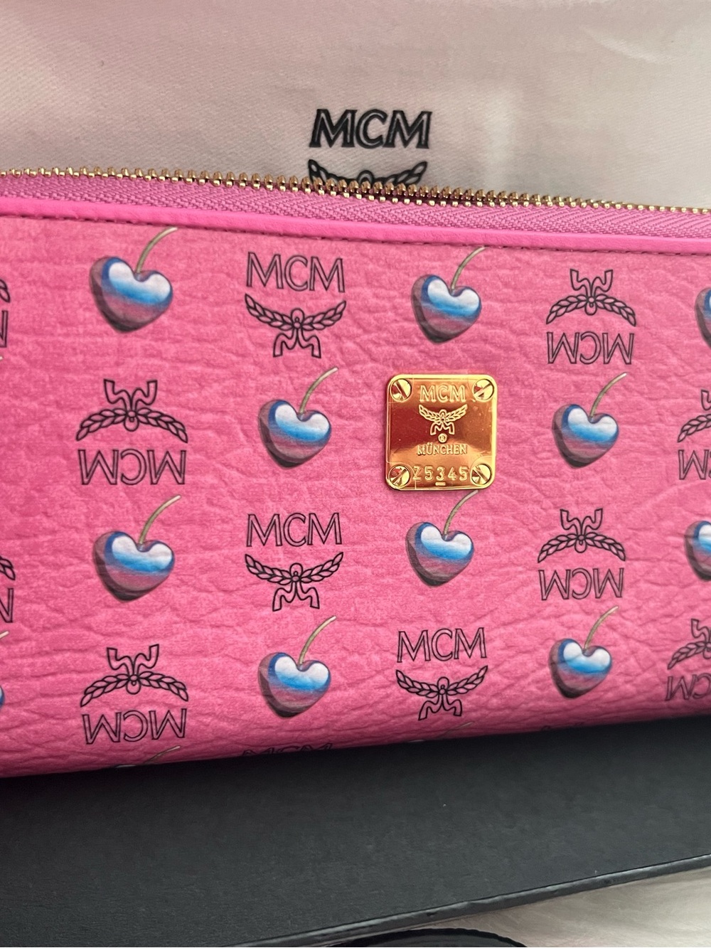 BRAND NEW WITH TAGS MCM Pink RARE Heart Logo Speedy Style w/ Matching Wallet - Picture 14 of 16